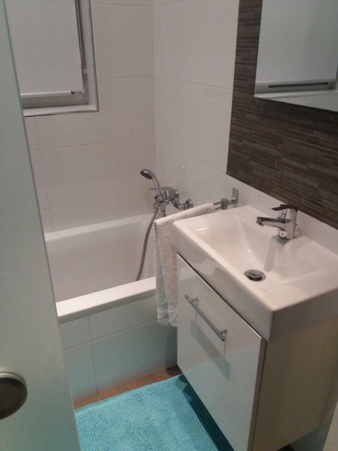 St. Julians Homestay Saint Julian's ภายนอก รูปภาพ
